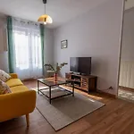 Cosy Vertus Avec Terrasse Prive Proche Maisons De Champagne Epernay Reims Holiday home Blancs-Coteaux
