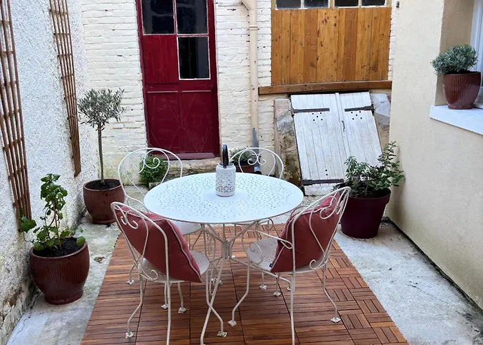 Gite De Charme Au Calme Terrasse Prive Proche Maisons De Champagne Epernay Reims