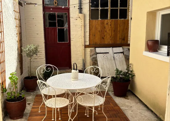 Gite De Charme Au Calme Terrasse Prive Proche Maisons De Champagne Epernay Reims Vakantiehuis *